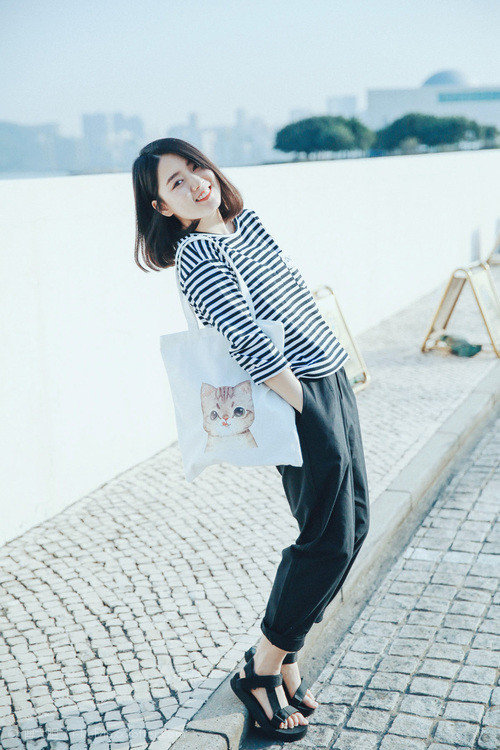 乐鱼电竞在线平台登录入口-恩多比·恩乔:南非队进攻中枢,关键时刻屡屡带领球队走向胜利