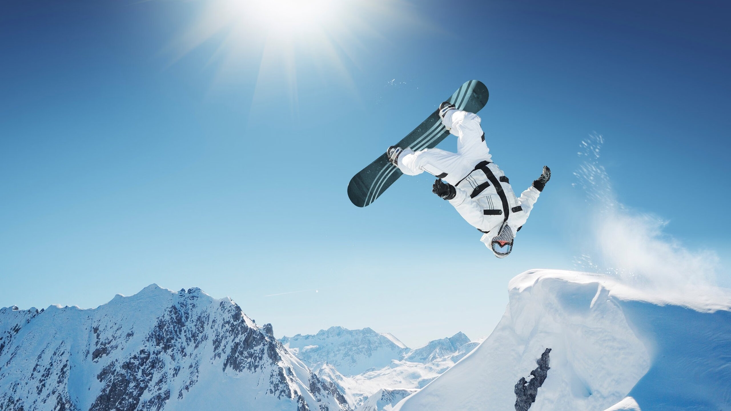 设备评测:职业选手常用周边设备推荐与对比,职业选手外设包